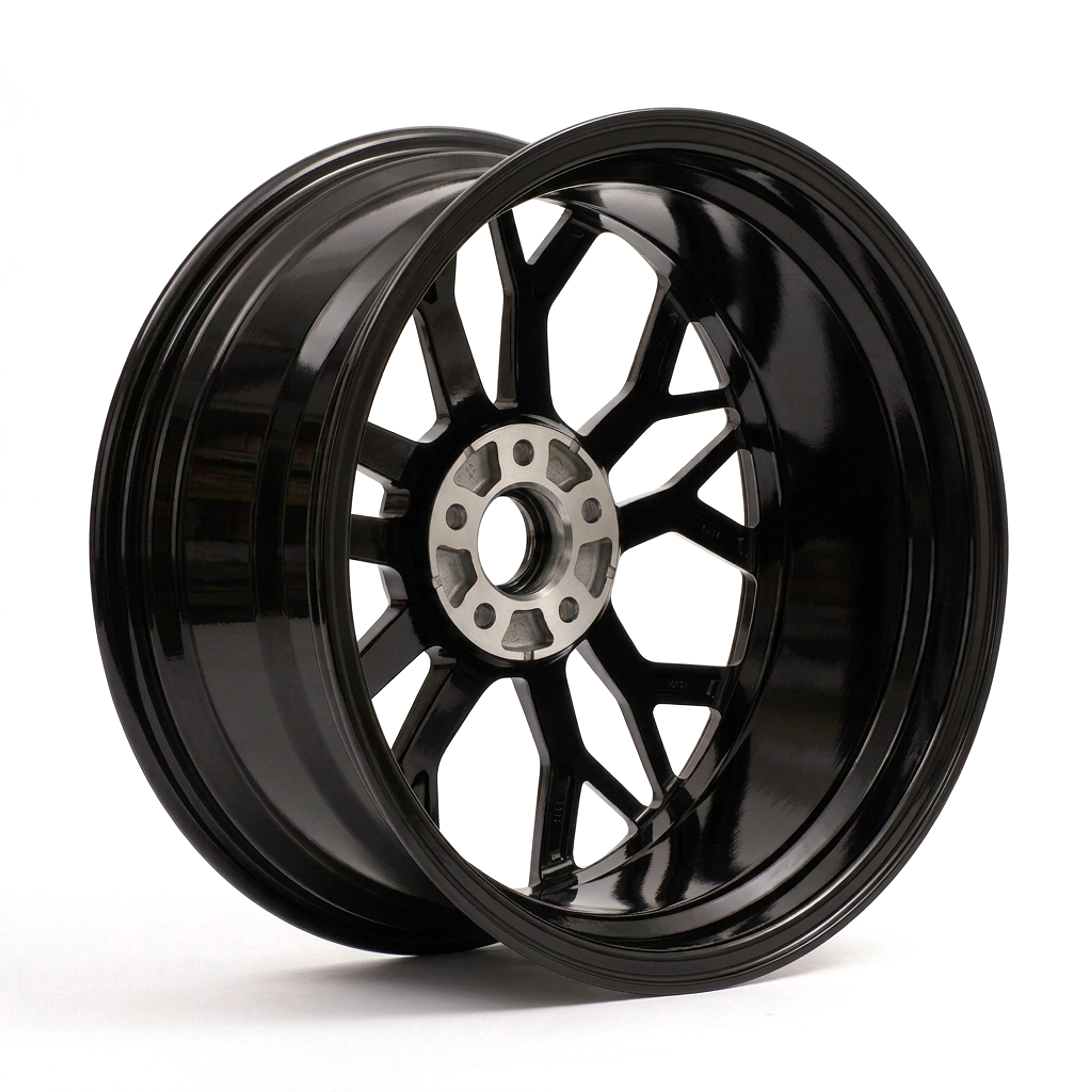 CS-Aero Vector premium forged wheel studio angle 3