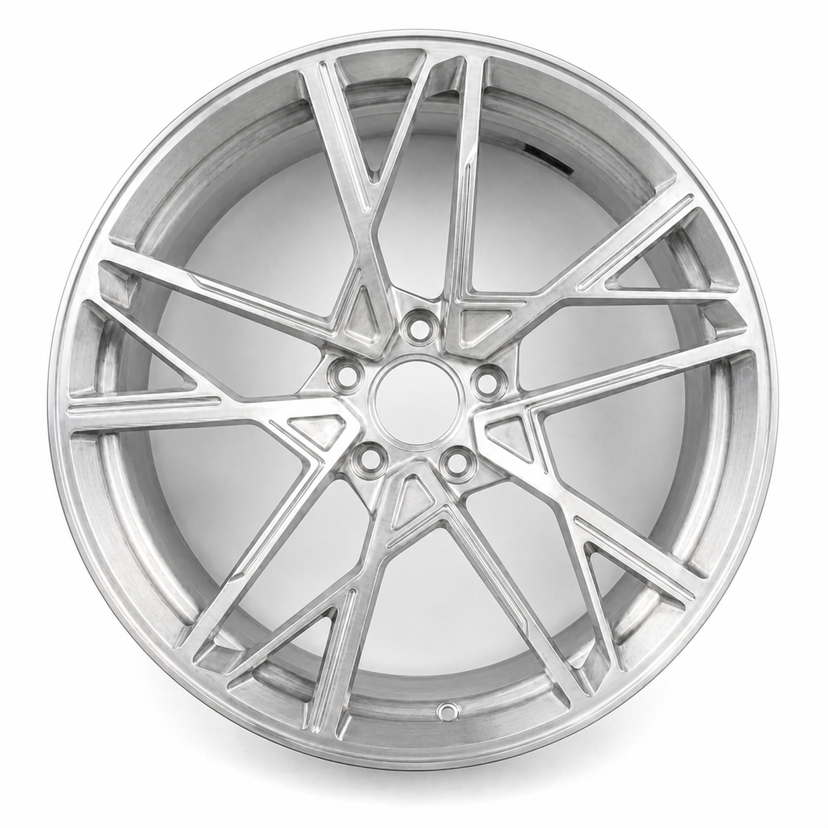 CS-Silver Nova wheel - AI benchmark quality studio view 4