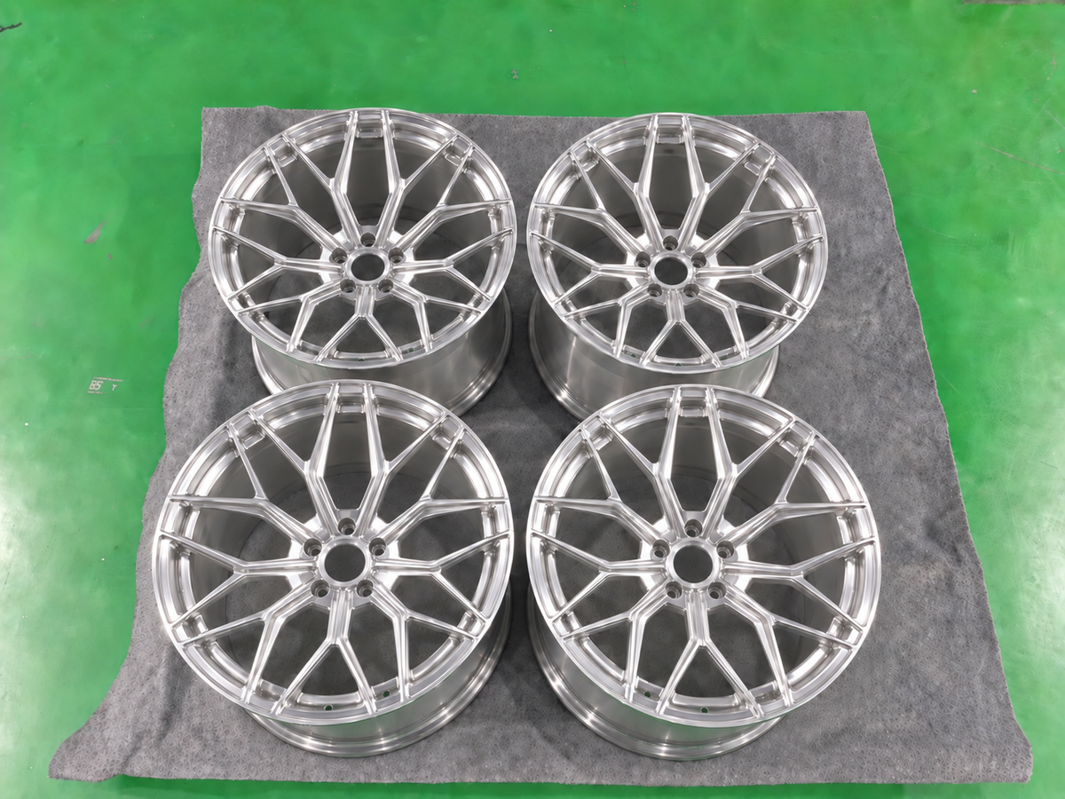 
CS-N°24 wheel - image 5